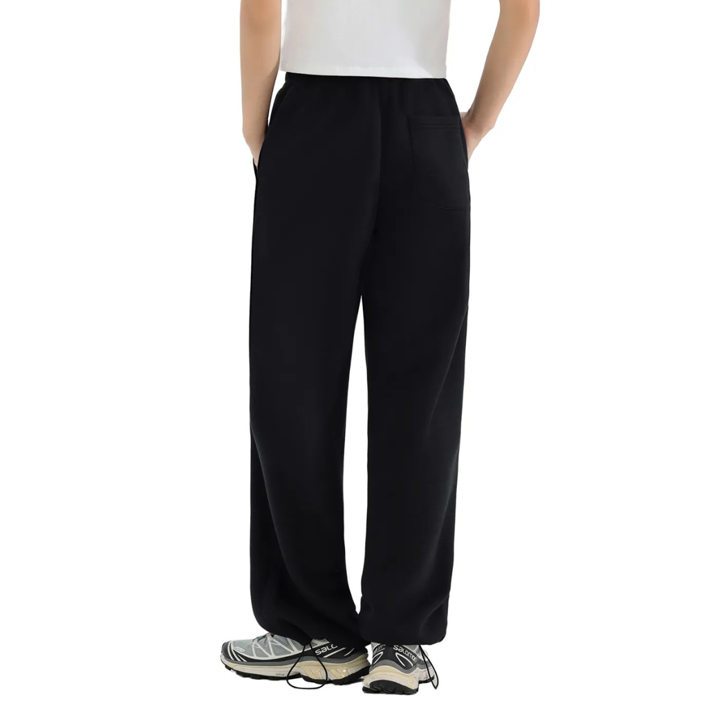 The Essential Motion Sweatpants